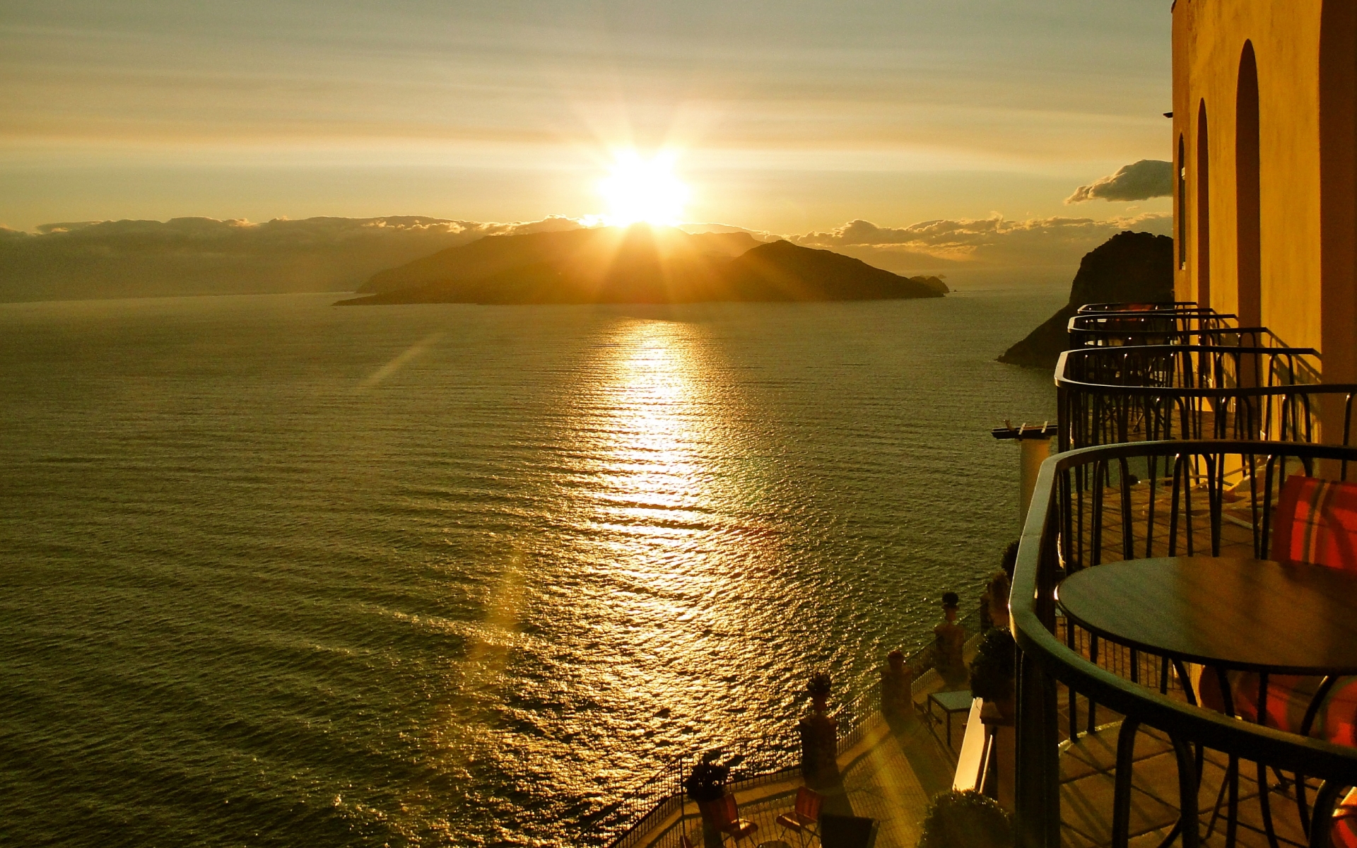 Hotel Caesar Augustus offers one of the most spectacular vistas to be found on the isle of Capri