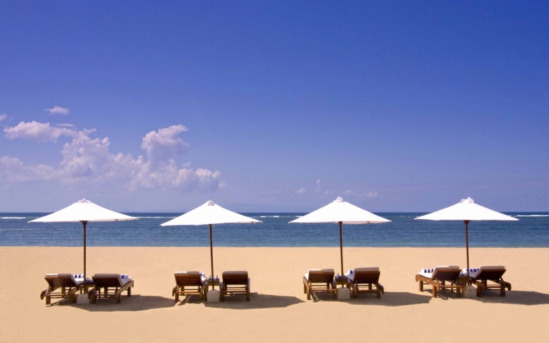 Conrad Bali, Main Pool at Sunrise