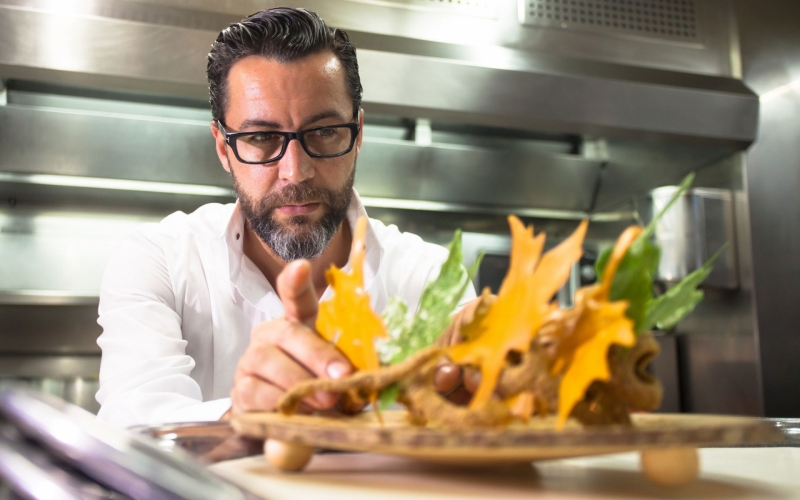 Quique Dacosta, Red Hot Chef of Avant-Garde, Spanish Cuisine 