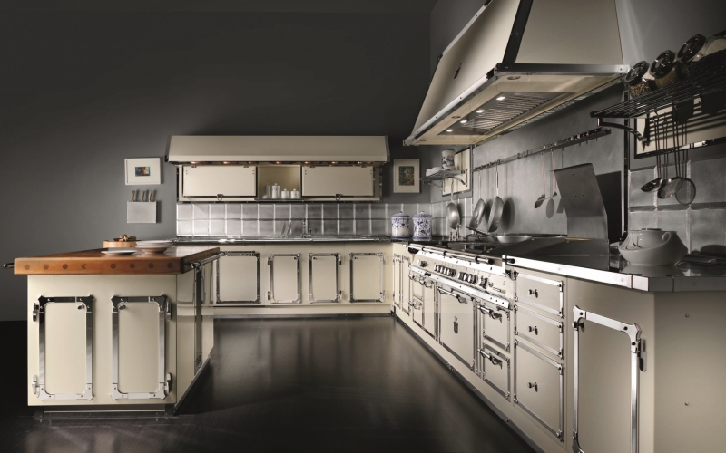 Officine Gullo, Traditional Handcrafted Kitchens From Italy